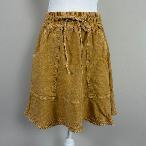 Pilcro Flounced Linen Blend High Waist Mini Skirt in Washed Mustard Size Medium - Picture 2 of 8